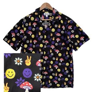Abound Mushroom Happy Face Print Button Down Shirt Mens Size M Short Sleeve